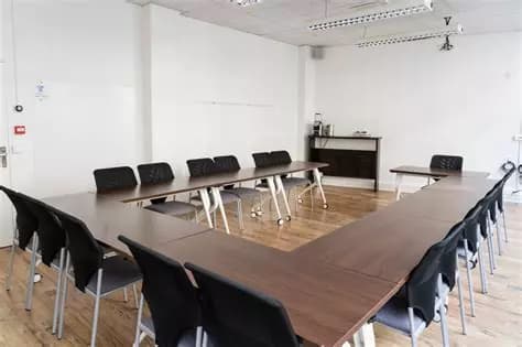 Image 1 de la salle - OIP